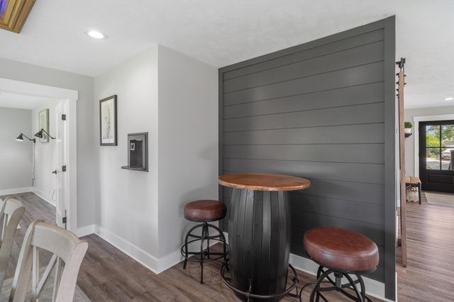 719 Fairfield Street, Shoreacres, TX 77571