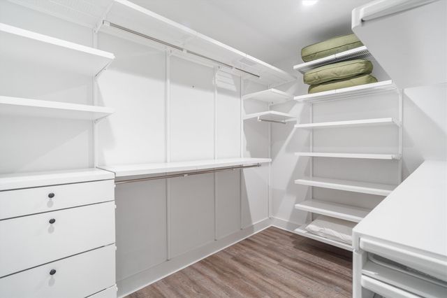 719 Fairfield Street, Shoreacres, TX 77571