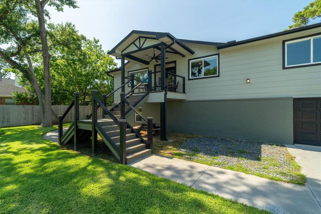 719 Fairfield Street, Shoreacres, TX 77571