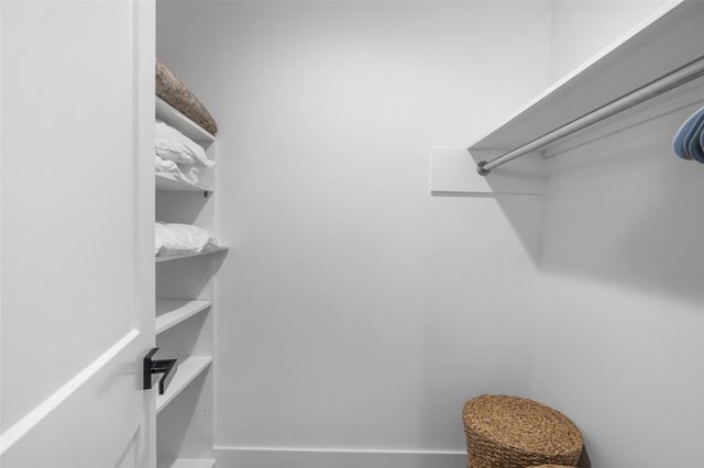 719 Fairfield Street, Shoreacres, TX 77571