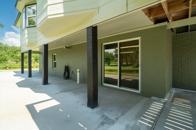 719 Fairfield Street, Shoreacres, TX 77571