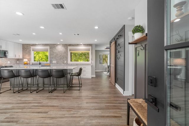 719 Fairfield Street, Shoreacres, TX 77571