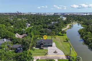 719 Fairfield Street, Shoreacres, TX 77571