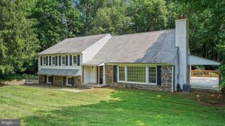 31 BEACON HILL CT, Phoenixville, PA 19460