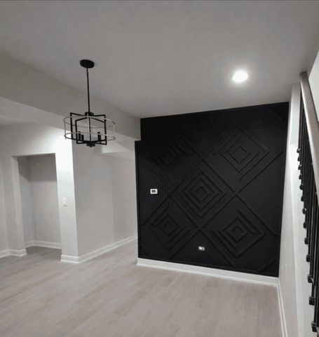 8409 S Vernon Avenue, Chicago, IL 60619