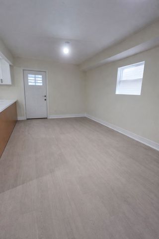 8409 S Vernon Avenue, Chicago, IL 60619