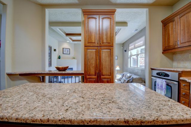 13717 Crested Butte Drive NE, Albuquerque, NM 87112