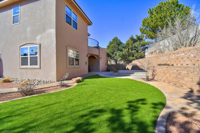 13717 Crested Butte Drive NE, Albuquerque, NM 87112