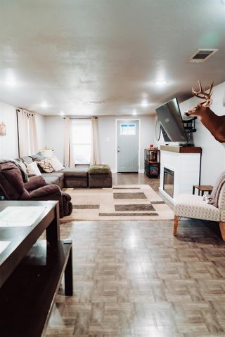 1000 Kenwood, Benton, AR 72015