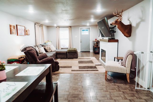 1000 Kenwood, Benton, AR 72015