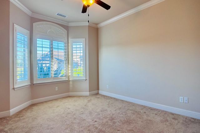 2770 Muncie Avenue, Clovis, CA 93619