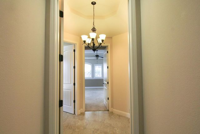 2770 Muncie Avenue, Clovis, CA 93619