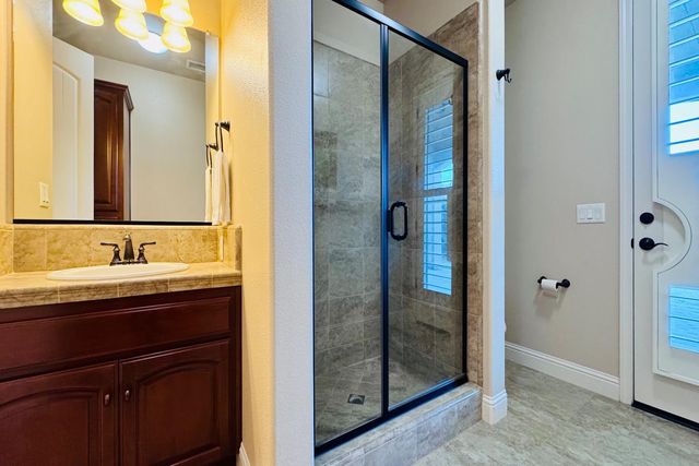 2770 Muncie Avenue, Clovis, CA 93619