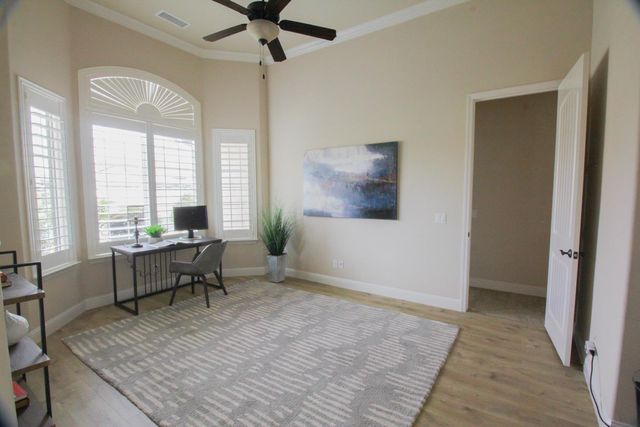 2770 Muncie Avenue, Clovis, CA 93619