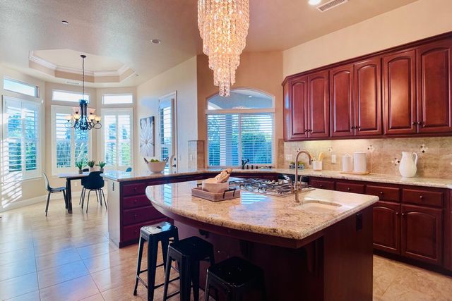 2770 Muncie Avenue, Clovis, CA 93619