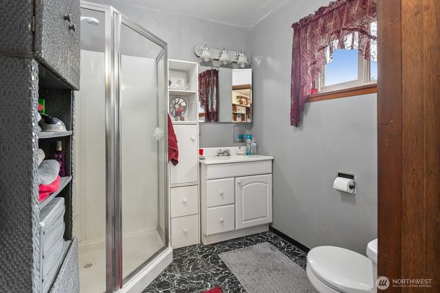 32 Atlantic Avenue, Aberdeen, WA 98520