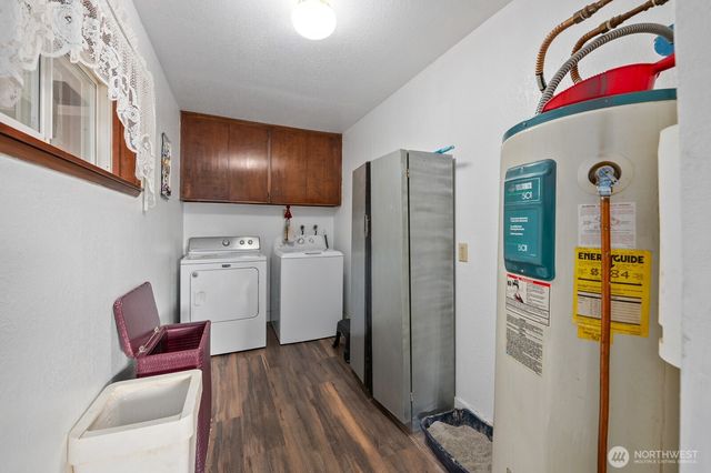 32 Atlantic Avenue, Aberdeen, WA 98520