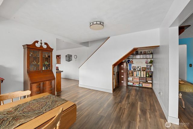 32 Atlantic Avenue, Aberdeen, WA 98520