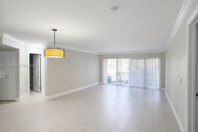 8851 Wiles Rd 106, Coral Springs, FL 33067