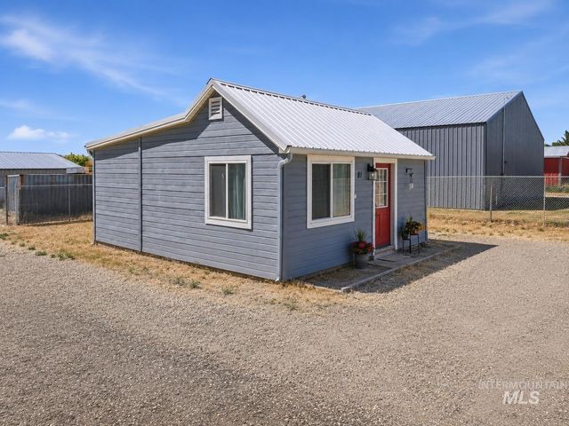 79 N Robinson Rd, Nampa, ID 83687