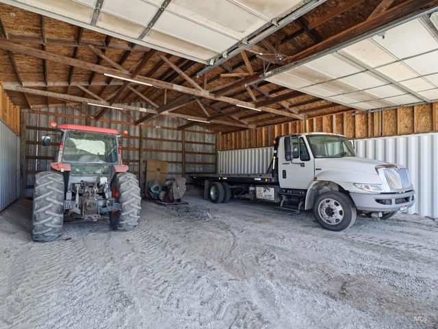 79 N Robinson Rd, Nampa, ID 83687
