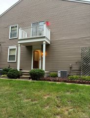389 Neptune Drive 208, Walled Lake, MI 48390