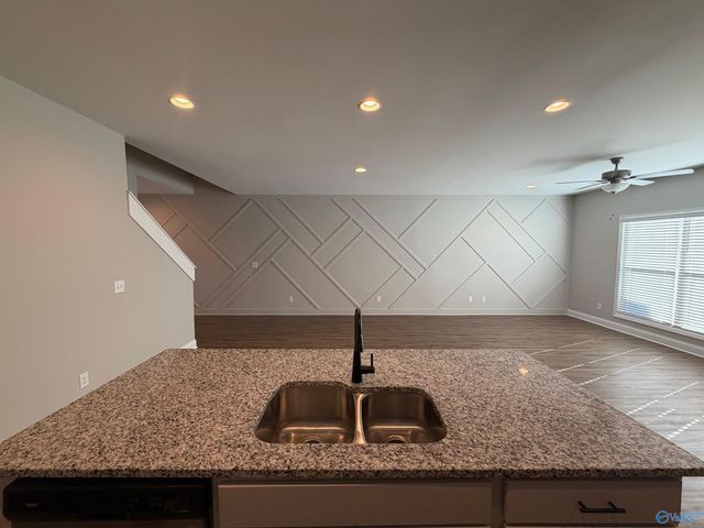 3203 Mcclellan Way, Decatur, AL 35603