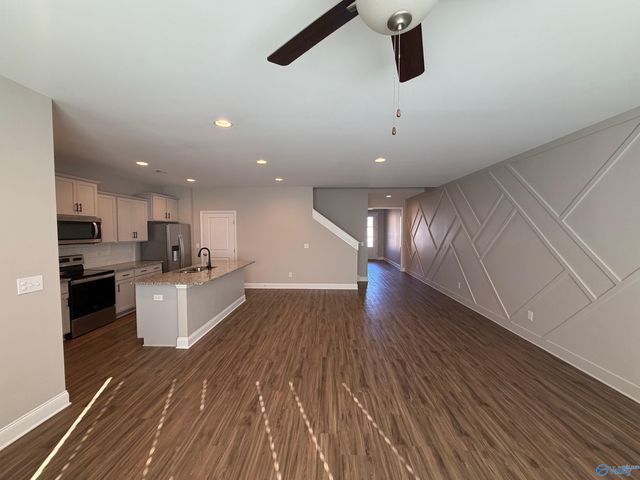 3203 Mcclellan Way, Decatur, AL 35603