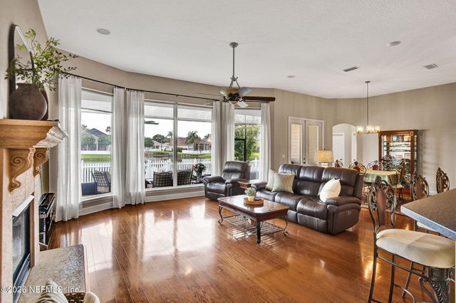 1928 MOORINGS Circle, Middleburg, FL 32068