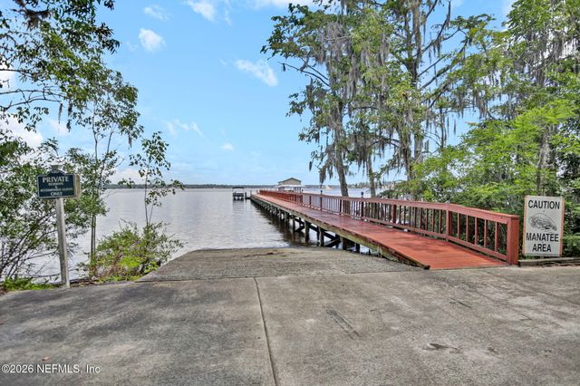 1928 MOORINGS Circle, Middleburg, FL 32068