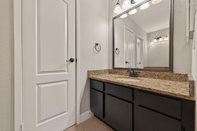 754 Memorial Mews Street B, Houston, TX 77079