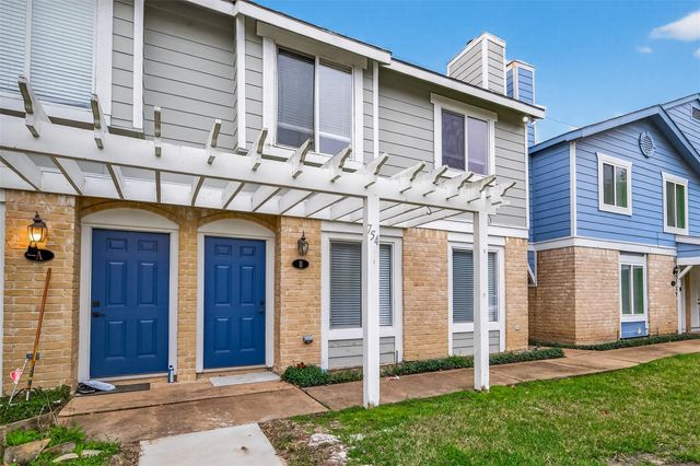 754 Memorial Mews Street B, Houston, TX 77079