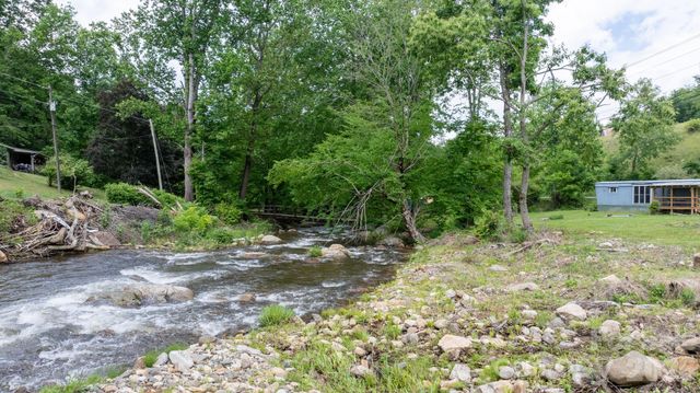 3206 Fork Mountain Road, Bakersville, NC 28705