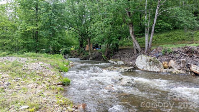 3206 Fork Mountain Road, Bakersville, NC 28705