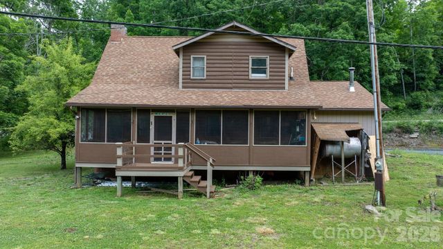 3206 Fork Mountain Road, Bakersville, NC 28705