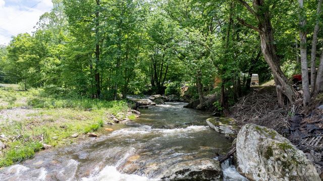 3206 Fork Mountain Road, Bakersville, NC 28705