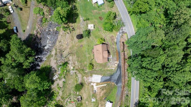 3206 Fork Mountain Road, Bakersville, NC 28705