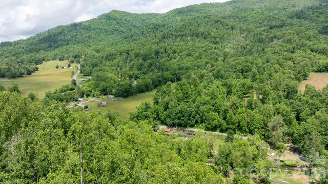 3206 Fork Mountain Road, Bakersville, NC 28705