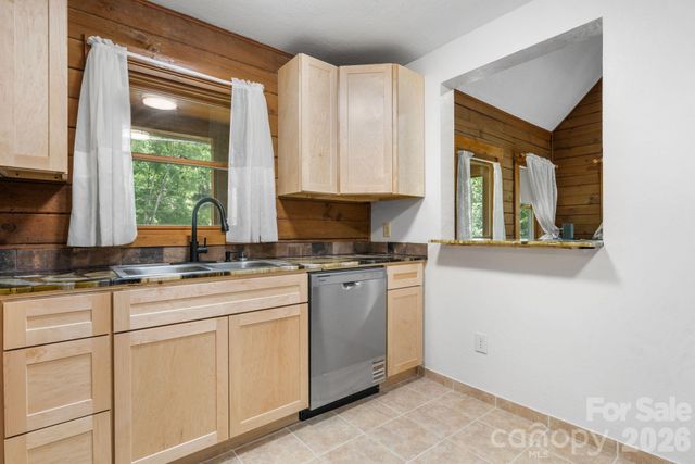 3206 Fork Mountain Road, Bakersville, NC 28705