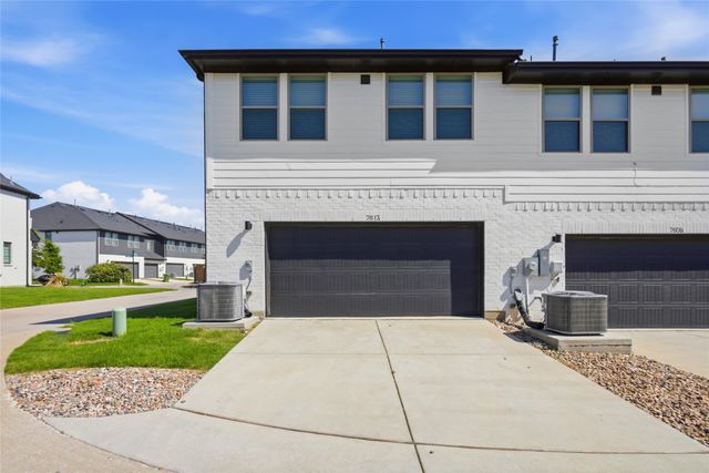 7613 Reis Lane, North Richland Hills, TX 76182