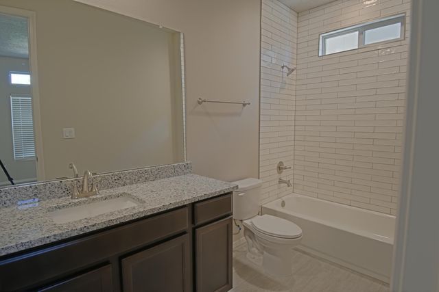 5413 E Village Avenue NE, Rio Rancho, NM 87144