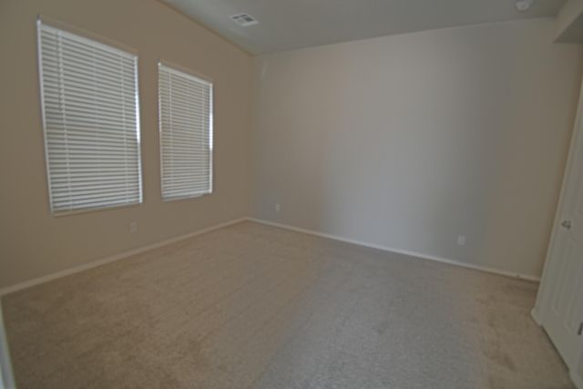 5413 E Village Avenue NE, Rio Rancho, NM 87144