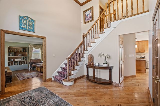 2506 Highland Drive, Palatine, IL 60067