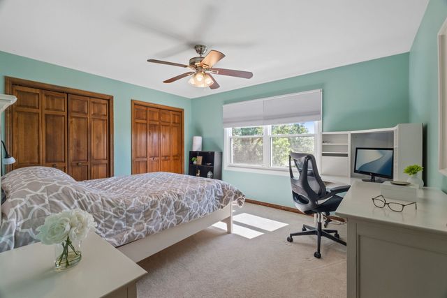 2506 Highland Drive, Palatine, IL 60067