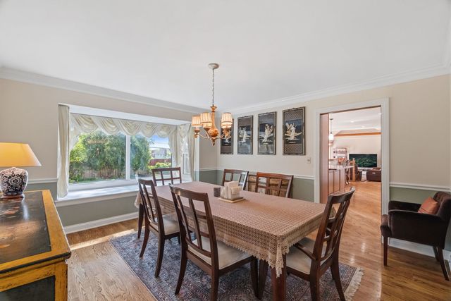2506 Highland Drive, Palatine, IL 60067