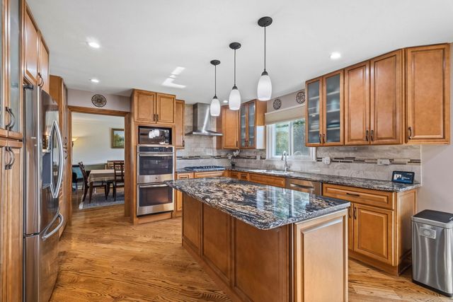 2506 Highland Drive, Palatine, IL 60067