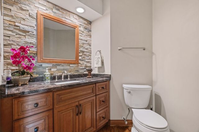 2506 Highland Drive, Palatine, IL 60067