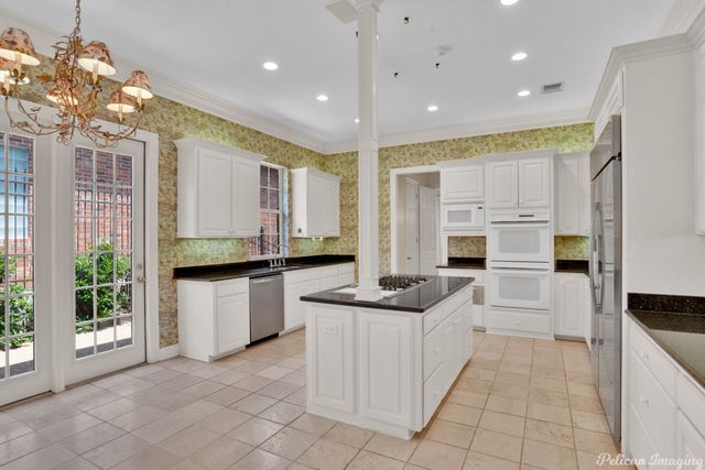 7717 Creswell Avenue 15, Shreveport, LA 71106