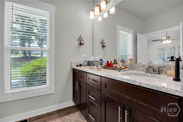 237 N Point Circle, Hartwell, GA 30643