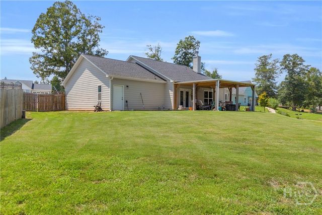 237 N Point Circle, Hartwell, GA 30643